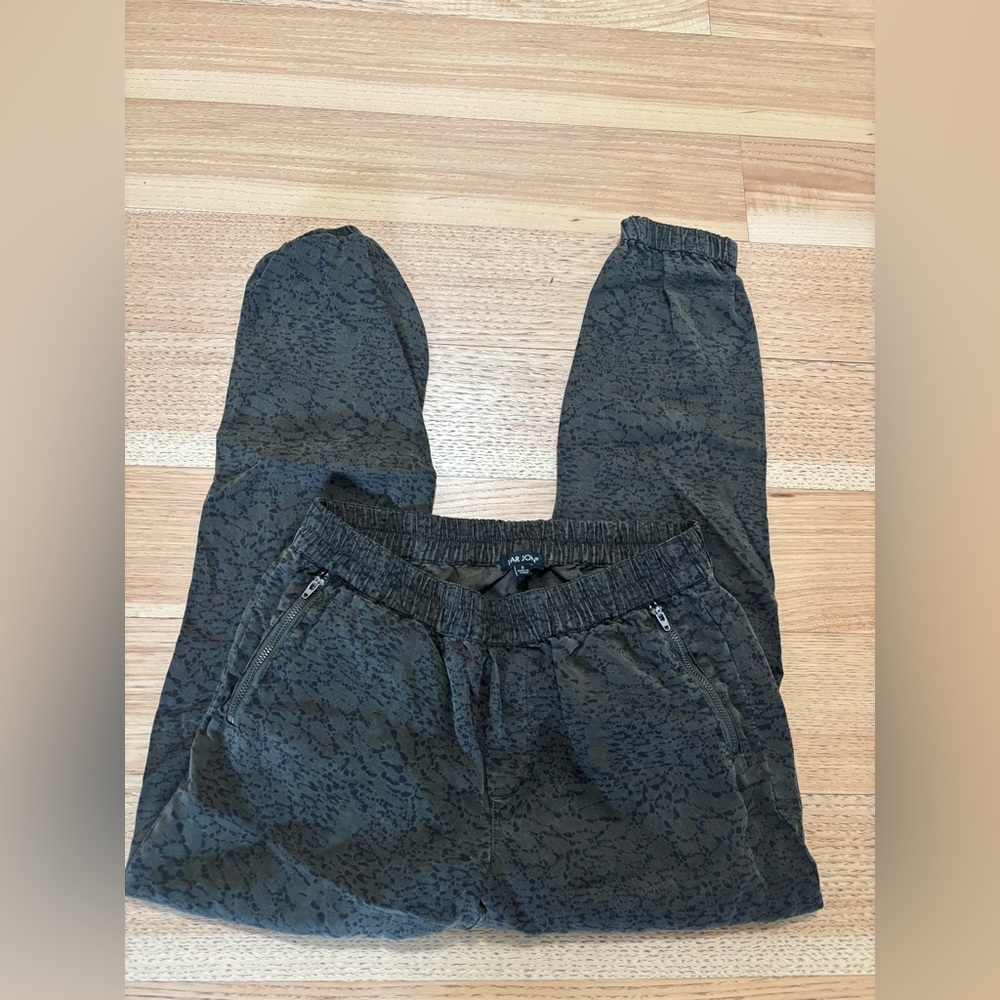 Dear John Joggers